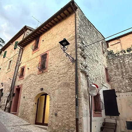 Casa Mana Trevi - Rustic Glam Треви